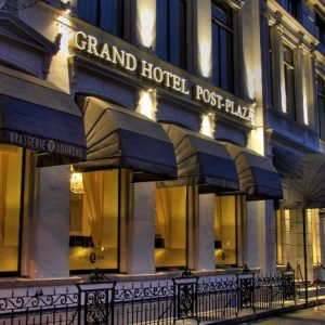Post-Plaza-hotel Post-Plaza-hotel